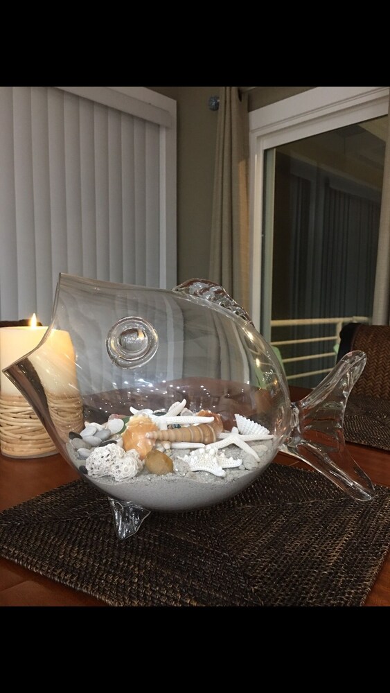 Beach Block Townhouse with NEW Everything and Sea Views