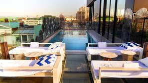 Piscina en la terraza