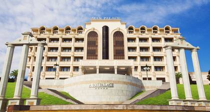 Ayan Palace Hotel