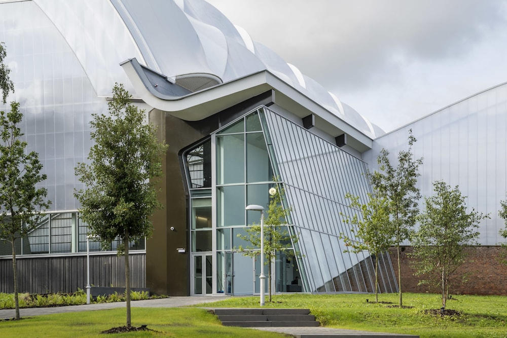 Courtyard by Marriott Edinburgh West