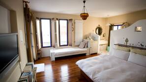 Desk, blackout drapes, rollaway beds, free WiFi
