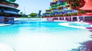 Piscina all'aperto
