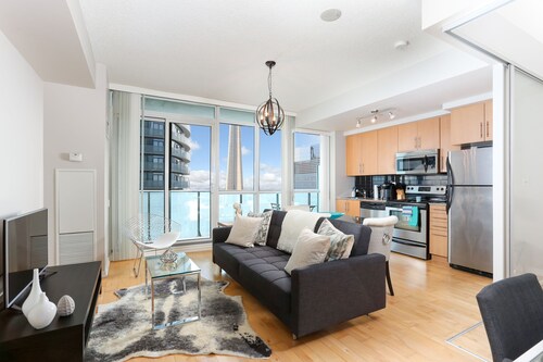 Check Expedia for Availability of Platinum Suites - Air Canada Center