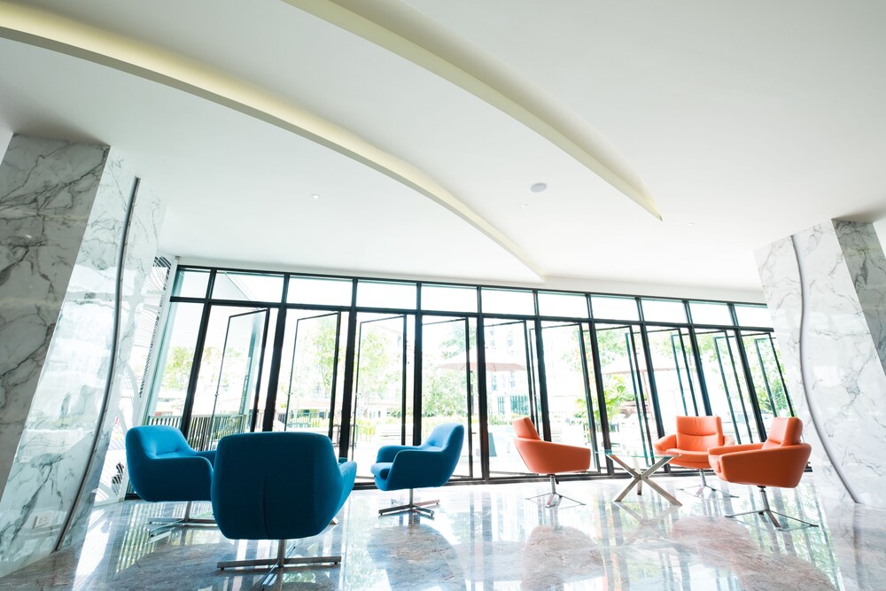 P plus hotel 4*. Neo hotel паттайя. Аквот отель паттайя. P plus hotel pattaya отзывы. Студия в паттайе.