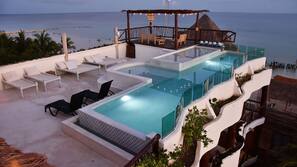 2 piscinas al aire libre