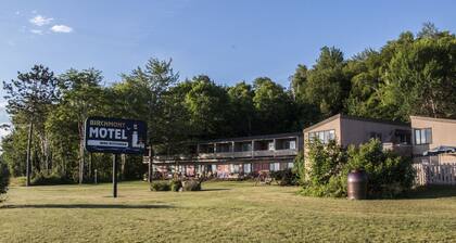 Birchmont Motel
