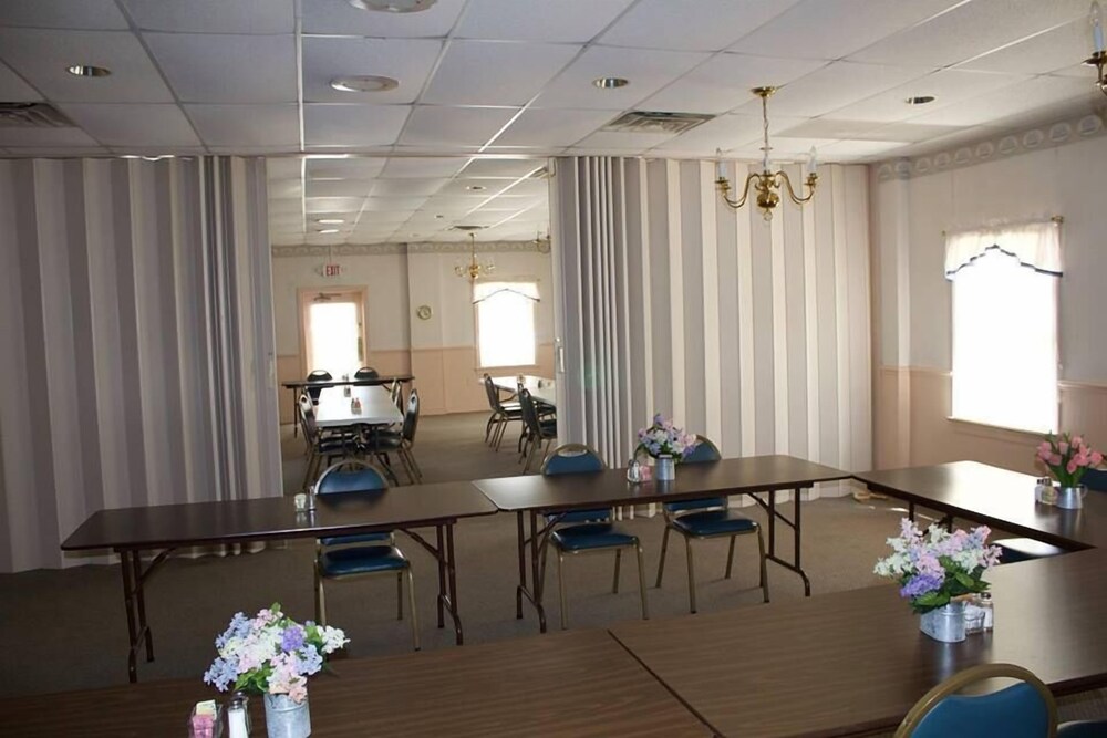 Sheldon's Motel and Restaurant Deals & Reviews (Keysville, USA) Wotif