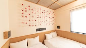 書桌、手提電腦工作空間、熨斗/熨衫板、免費 Wi-Fi