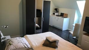 1 bedroom, Internet, linens