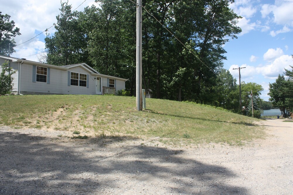 West Branch Mi Clear Lake 2018 Room Prices Deals Reviews Expedia Featured Image