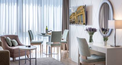 Preelook Apartments and Rooms