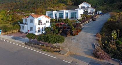 Namhae Bluemare Pension
