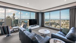 Meriton Suites World Tower, Sydney Meriton Suites World Tower, Sydney