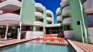 Seasonal outdoor pool