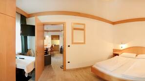 Premium bedding, in-room safe, free cribs/infant beds, rollaway beds