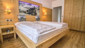 Premium bedding, in-room safe, free cribs/infant beds, rollaway beds