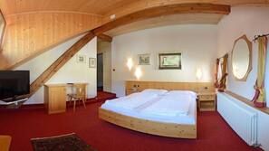Premium bedding, in-room safe, free cribs/infant beds, rollaway beds