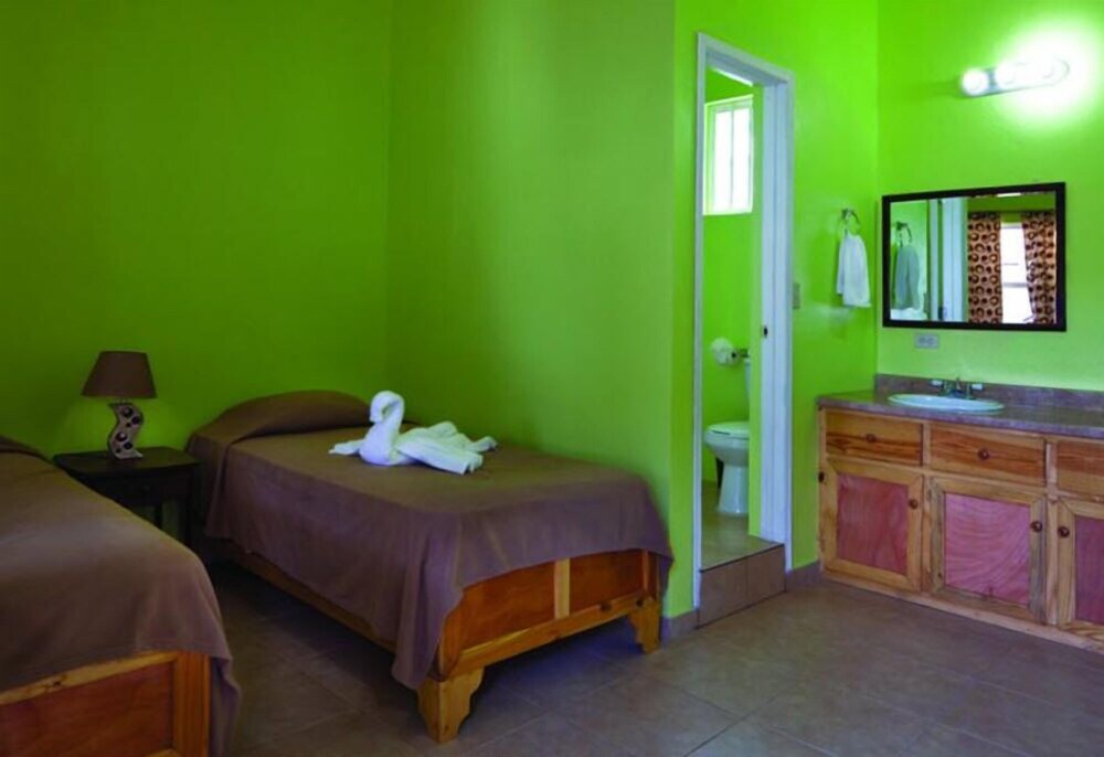 Arawak Hotel AU129 Deals & Reviews (Léogâne, HTI) Wotif