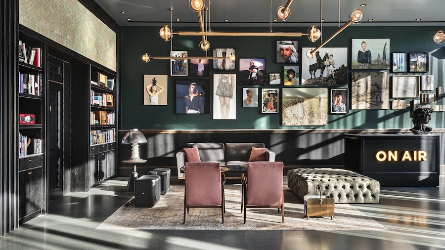 Publica Isrotel, Autograph Collection