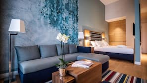 Hypoallergeen beddengoed, een minibar, een kluis op de kamer, een bureau