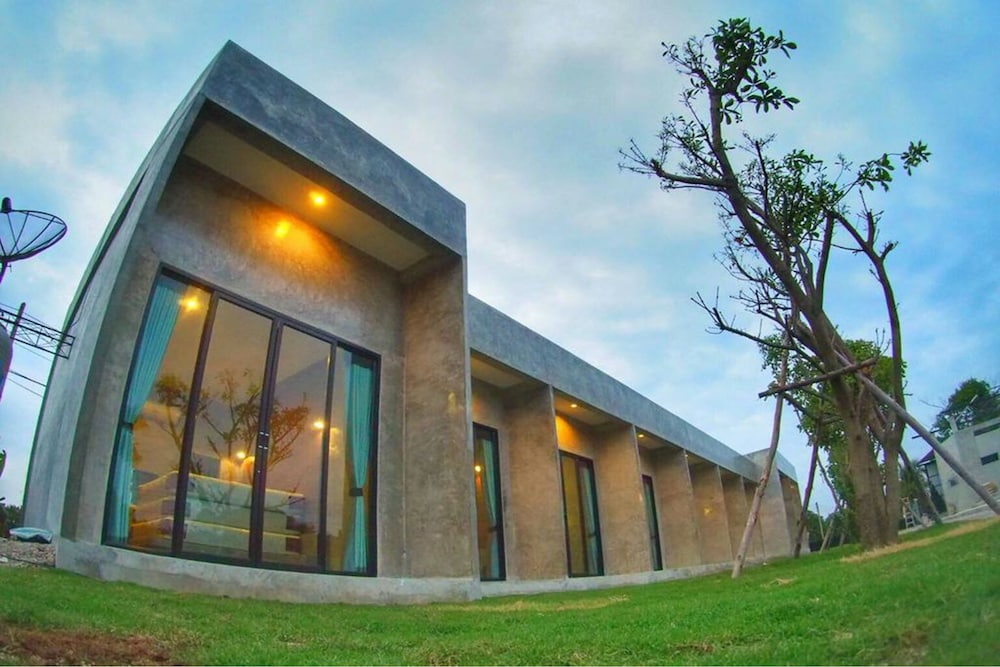 Alinda Resort In Phetchaburi Thailand Expedia - 