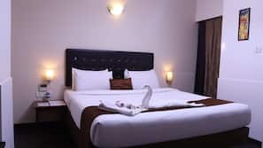 In-room safe, free WiFi