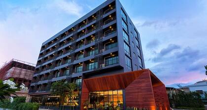 Ton Aoi Grand Hotel