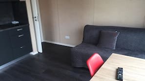 Laptop workspace, blackout drapes, free cribs/infant beds, free WiFi