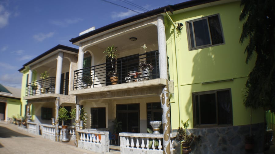 Dokua Royal Hotel