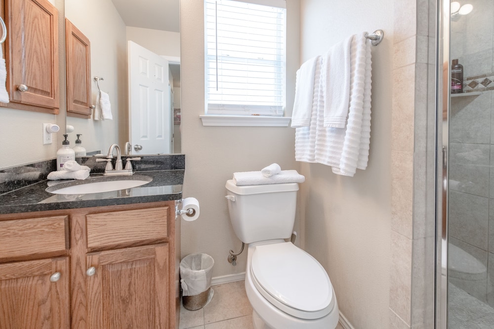 TEXAS Getaway New Braunfels WATERWHEEL Guadalupe River Condo