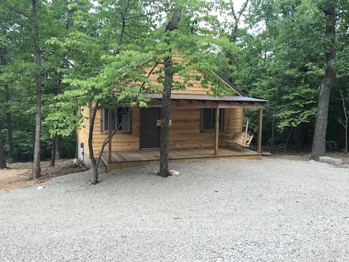 Great Place to stay Fall Creek Cabins , Newly Constructed, one Minute From Lake Norfork ,mtn.home near Mountain Home 