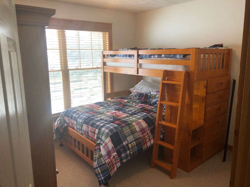 Meticulously Kept 4 Bedroom 3 Baths Tannersville 2019