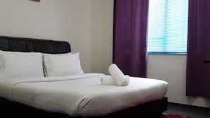 3 bedrooms, iron/ironing board, free rollaway beds, free WiFi
