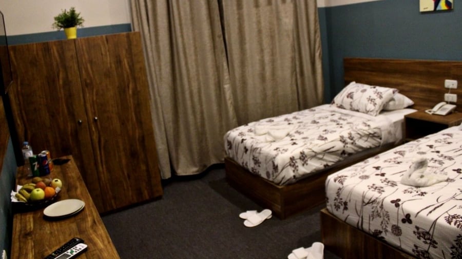 Nitocrisse Hotel