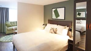 In-room safe, desk, laptop workspace, iron/ironing board