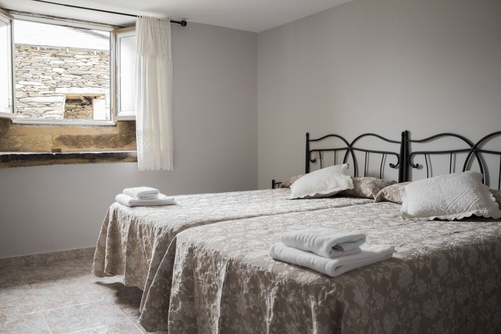 Pension Casa Maruja in Nespereira, Spain