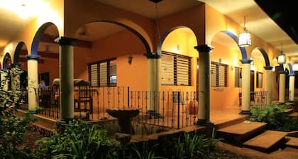 FLYCATCHER INN