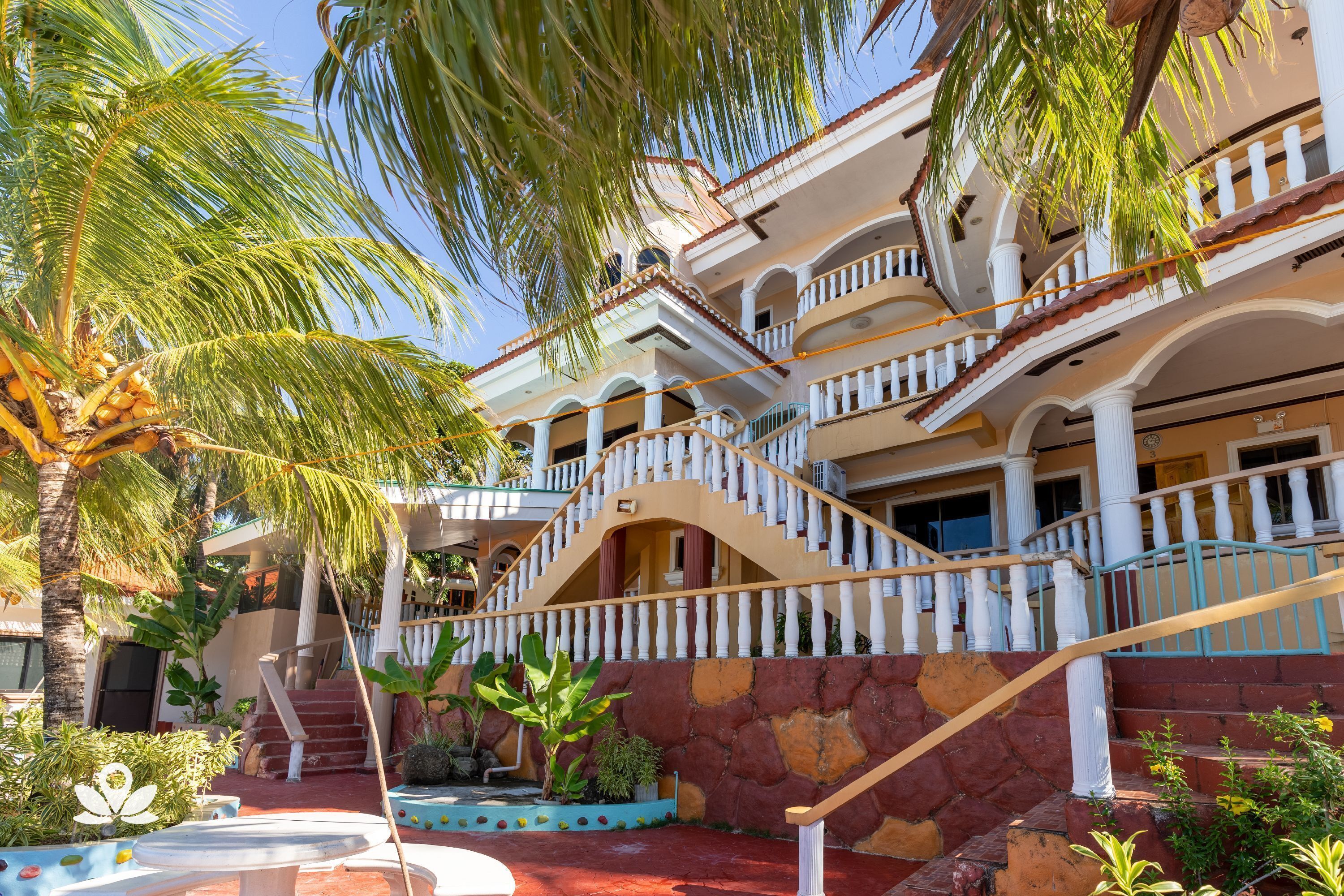 Casa Royal Beach Front in Siquijor, Philippines