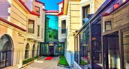 Kars-i Sirin Hotel