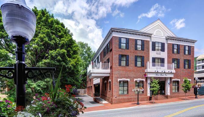 Main Street Inn In Blacksburg Va Expedia Main Street Inn In Blacksburg Va Expedia