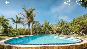 Outdoor pool, pool loungers