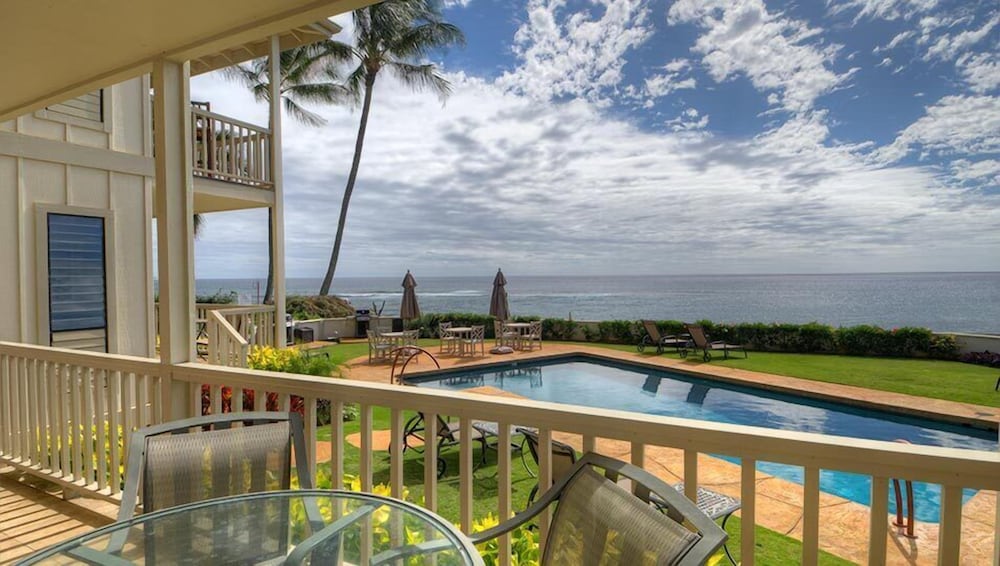 Alihi Lani 2: 2 Bedroom, 2 Bath Oceanfront!! Vacation On Kauai!! in Koloa, United States