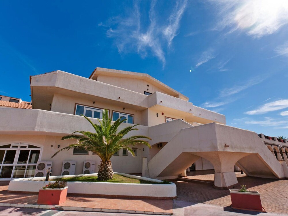 Golfo Dellasinara La Plage Noire Resort In Sorso Hotel