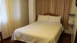 Iron/ironing board, free WiFi