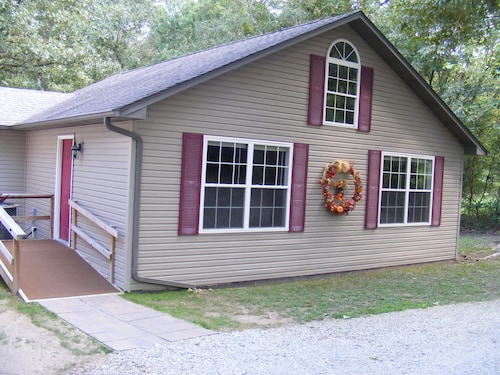 Visit Ozark Rock Gem In Mountain Home Expedia