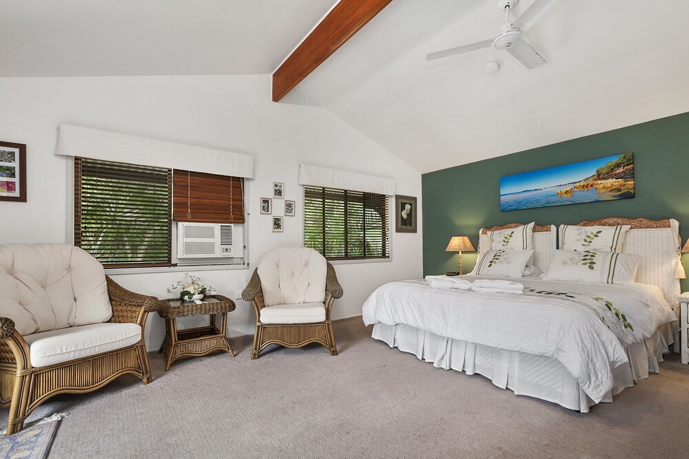 Coolum Dreams Bed Breakfast Yaroomba Aus Best Price Guarantee