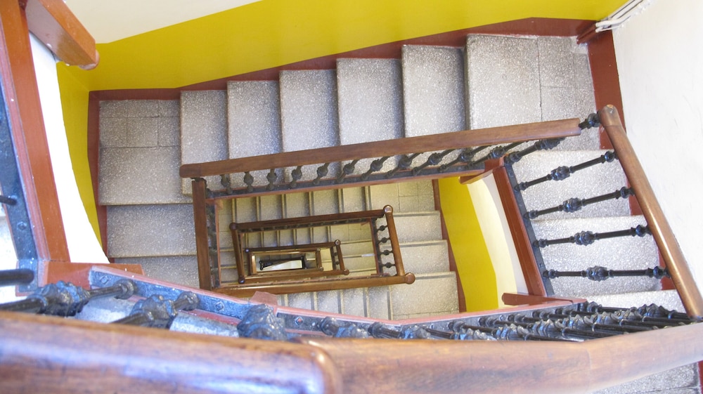 Photo - YOUTH HOSTEL - Central and Basic Drassanes