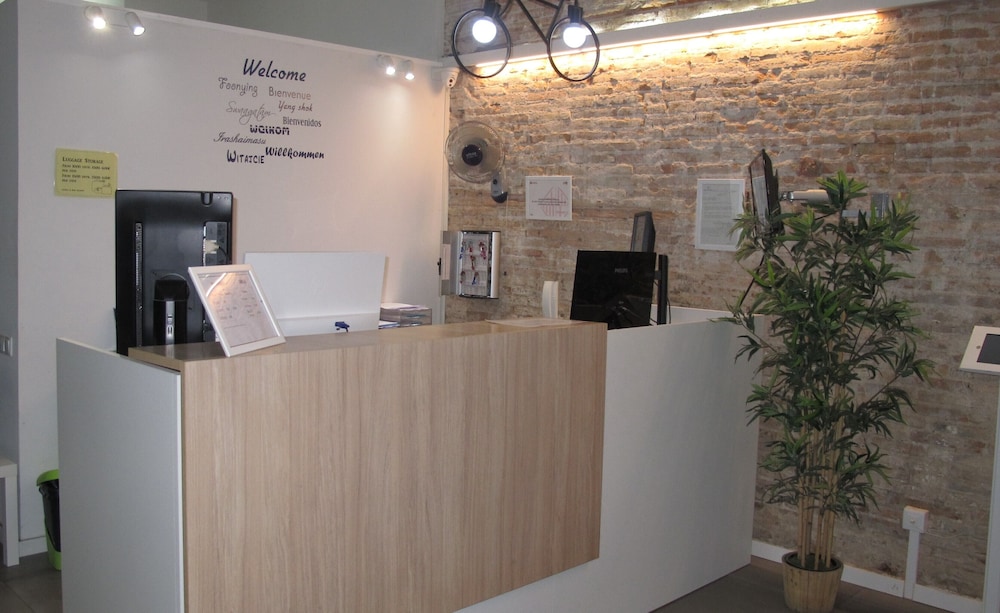 Photo - YOUTH HOSTEL - Central and Basic Drassanes