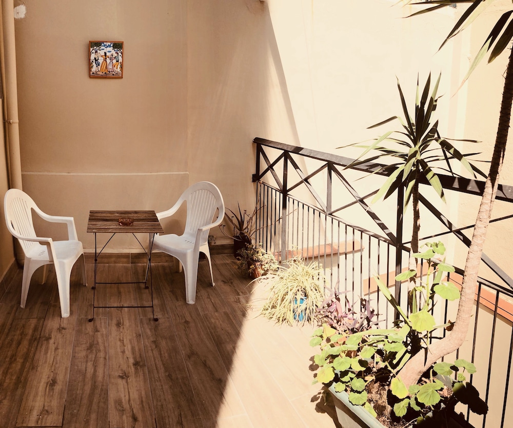 Photo - YOUTH HOSTEL - Central and Basic Drassanes