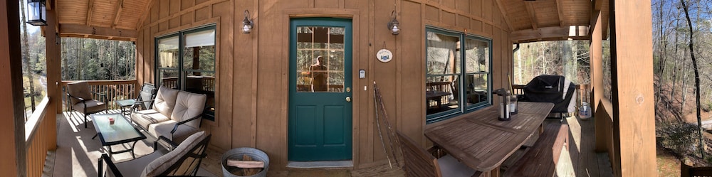 Luxury cabin overlooking large trout pond at former summer camp .. Come and play